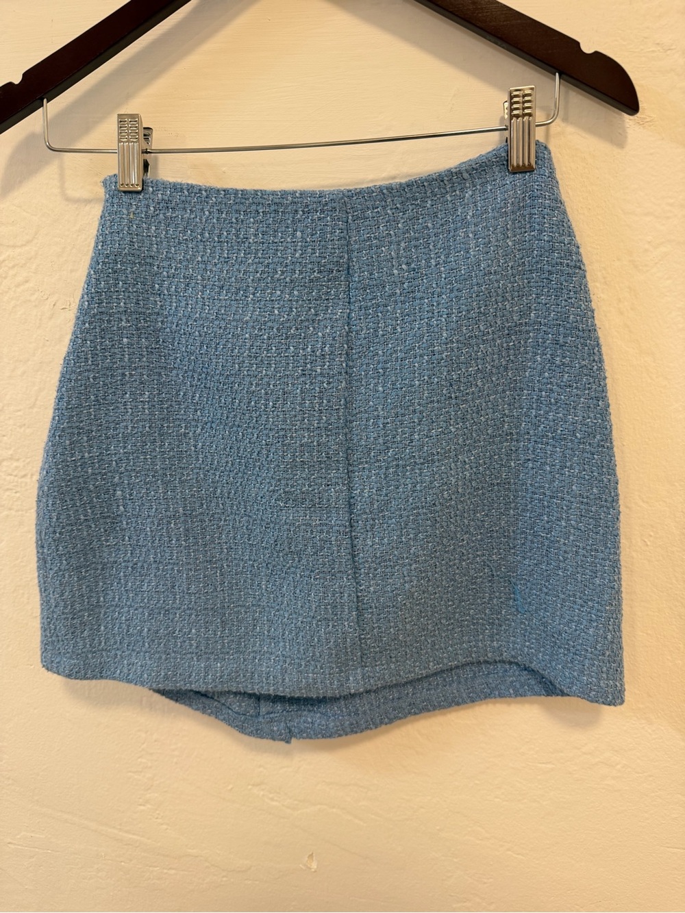 All In Favor Blue Tweed Pearl Button Mini Skirt Size Small - Picture 3 of 4